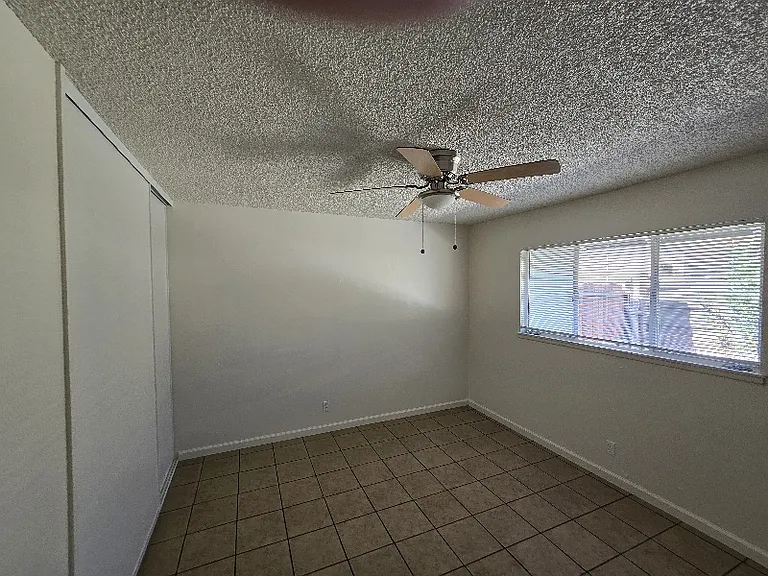917 Ann St — Photo 3