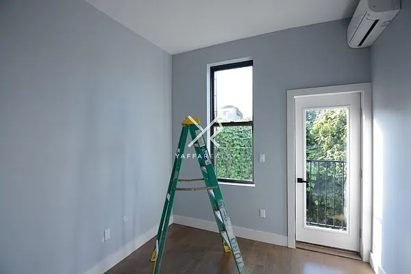 Rented by Yaffa Realty LLC | media 15