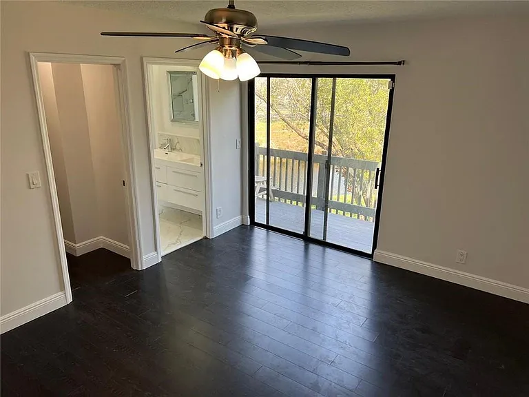 9015 W Sunrise Blvd — Photo 14