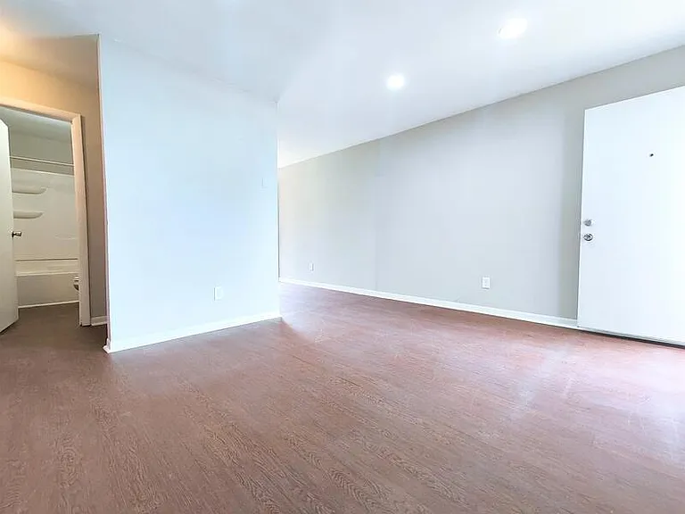 4125 Sunset Ave #I — Photo 3