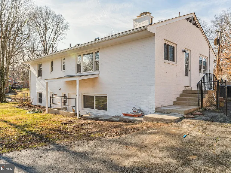 5424 Ferndale St — Photo 30