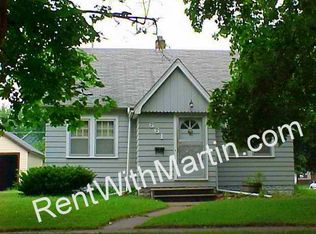 661 Dawson St, Waterloo, IA 50703