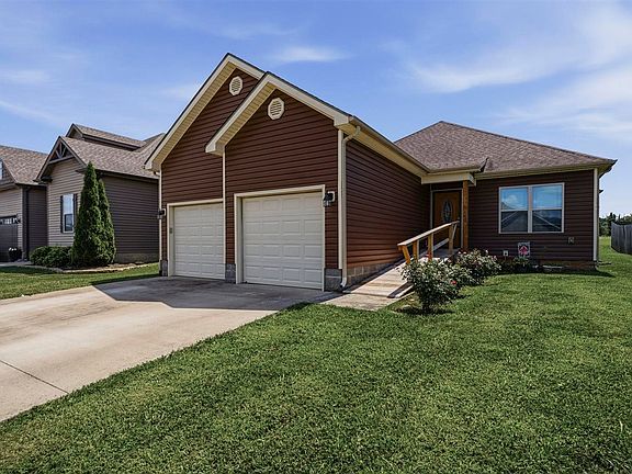 3rd image of 7162 Seagraves Ct