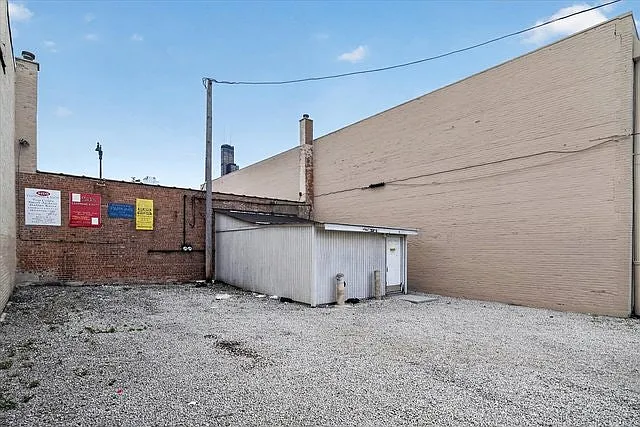 607 W Roosevelt Rd — Photo 61