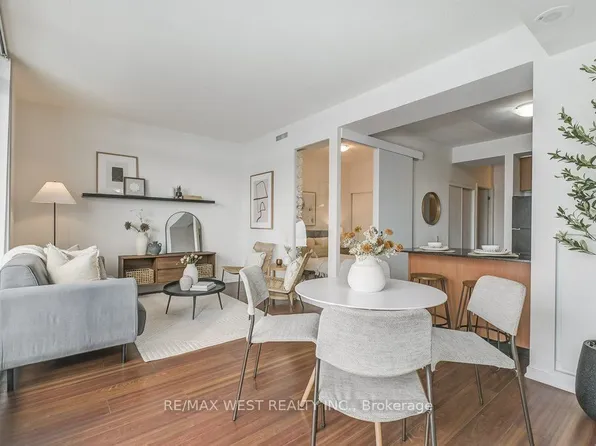 30 Canterbury Pl #501, Toronto, ON M2N 0B9