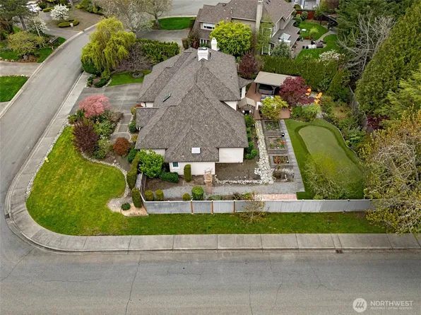 2636 259th Court SE, Sammamish, WA 98075
