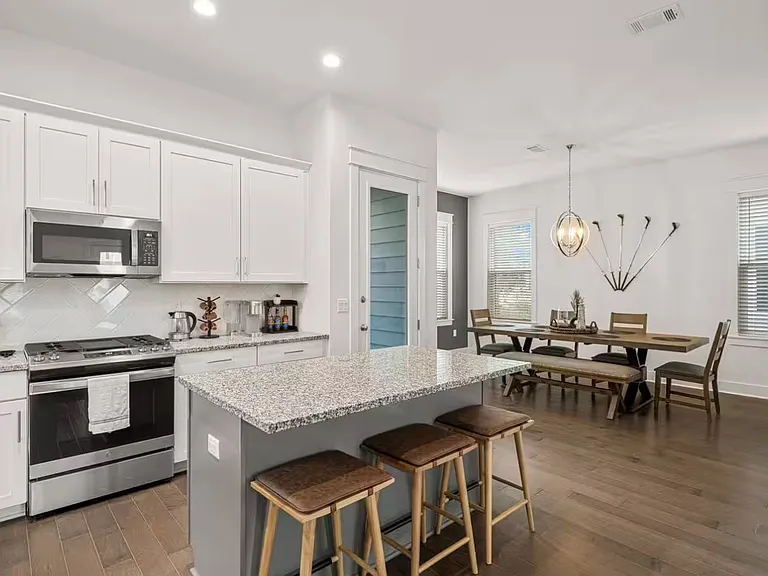 2707 Lagoon Manor Dr — Photo 25