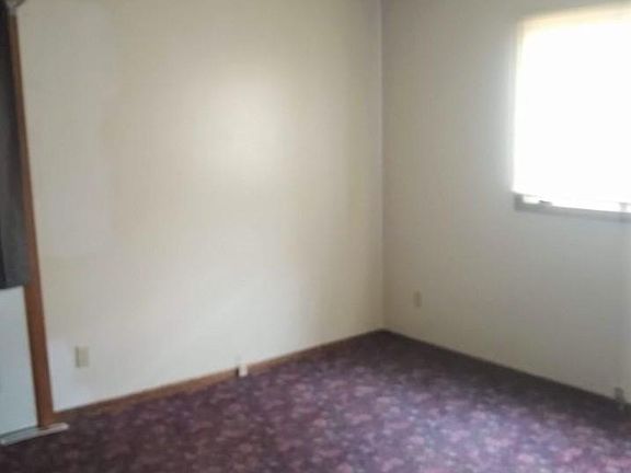 5th image of 1411 Hawthorne St