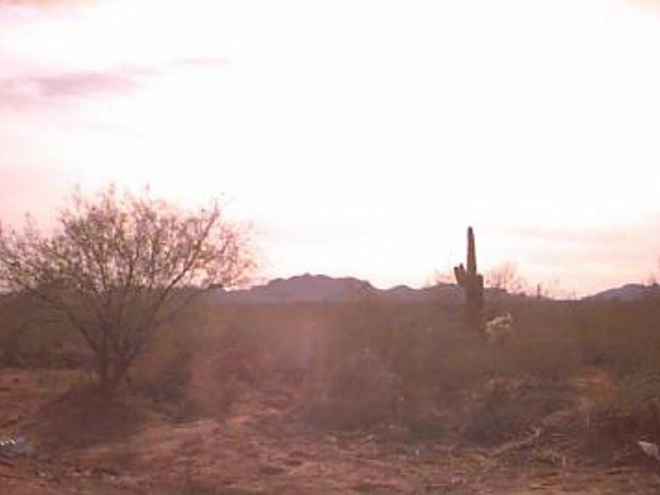 2nd image of 17740 W Lickskillet Ln
