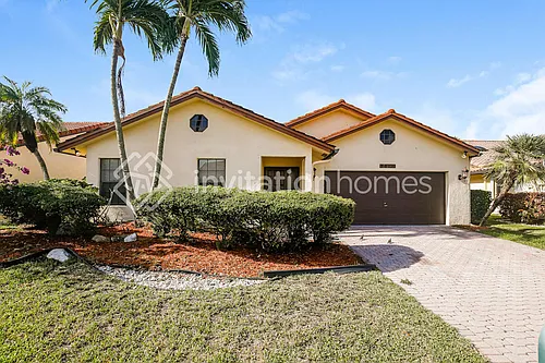 7045 Golf Pointe Cir Photo 1