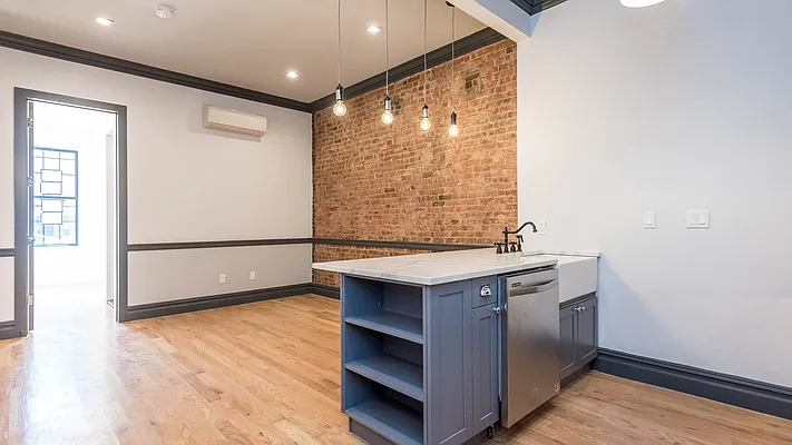 Rented by Nooklyn NYC LLC | media 3