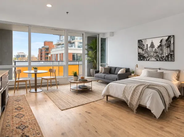 718 Main St #710, Vancouver, BC V6A 0B1