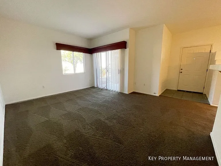 2110 N Los Feliz St #1074 — Photo 19
