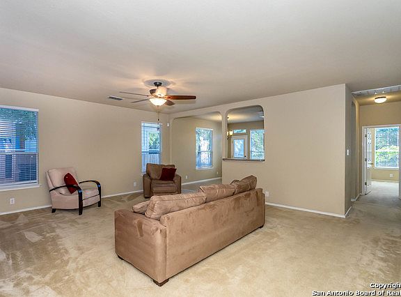 3rd image of 5411 Argyle Way