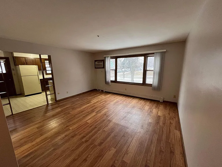905 W 18th St #201 — Photo 3