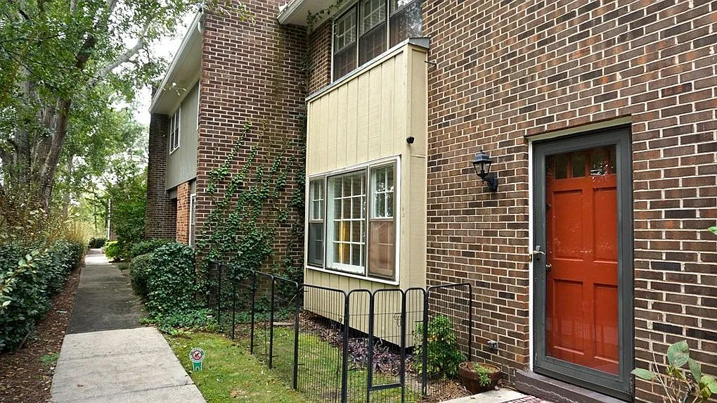 6101 River Rd — Photo 2