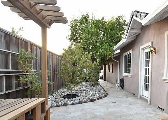3rd image of 12058 Brookridge Dr #1