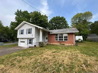 241 Parker St, Manchester, CT 06040