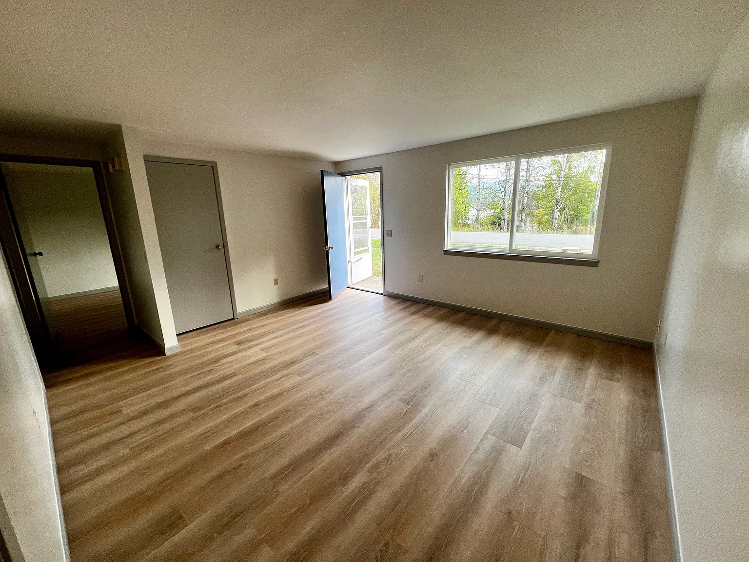 2 bed, 850 sqft, $1,600 — Photo 1