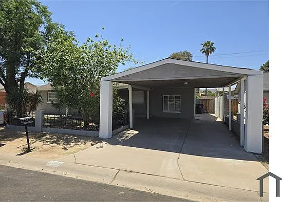 4 bed, 1493 sqft, $2,200 — Photo 2