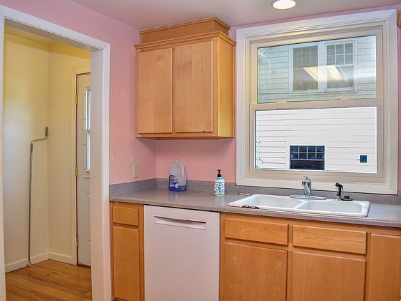 3rd image of 1114-1116 Reddy Ave