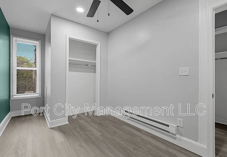 1806 Aiken St — Photo 17