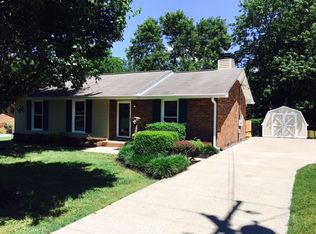 105 Forest View Dr, Hendersonville, TN 37075
