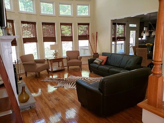 5th image of 6134 Carlisle Ct