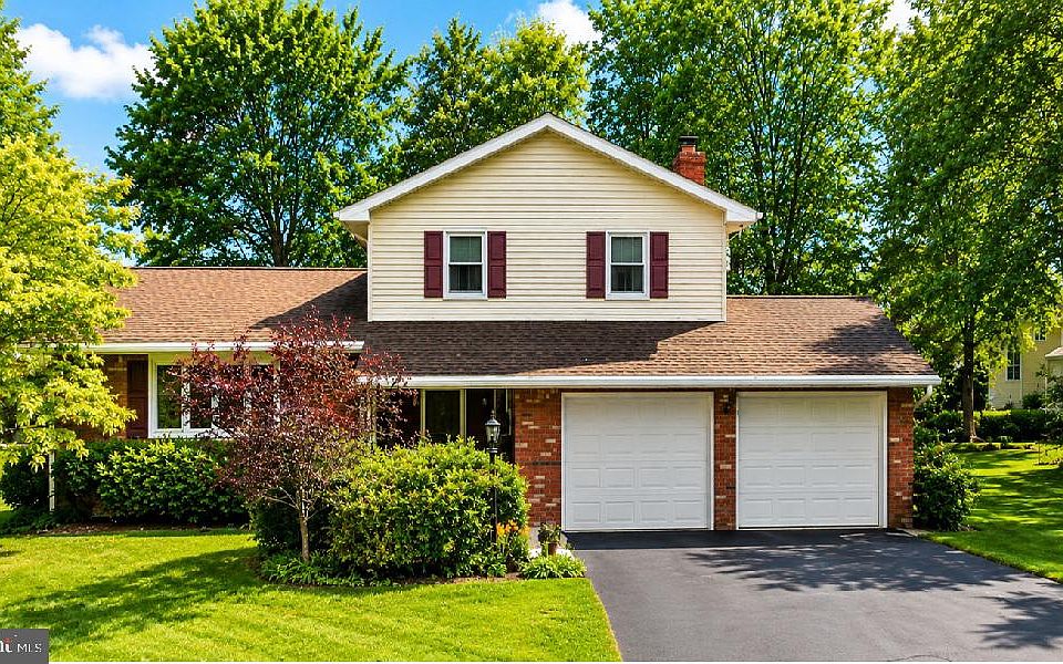 1st image of 106 E Clearview Ave