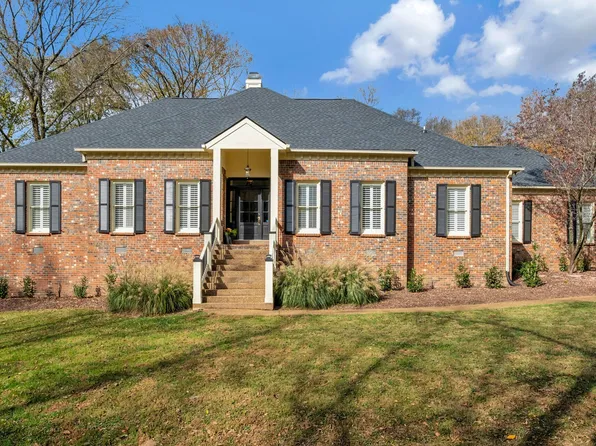1162 Cross Creek Dr, Franklin, TN 37067
