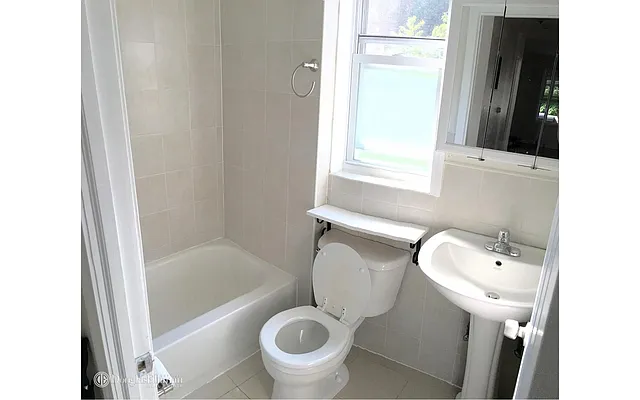 Rented by Douglas Elliman | media 36