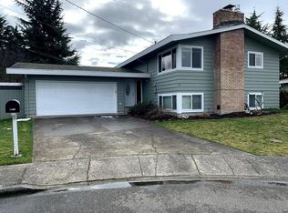2617 NE 18th St, Renton, WA 98056