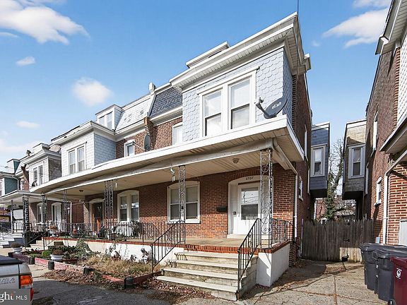 3rd image of 2707 N Washington St