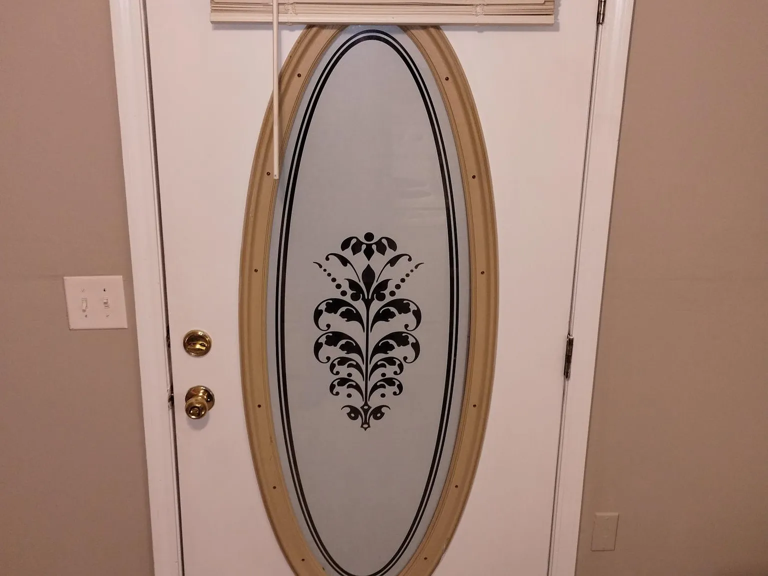 3 bed, $1,200 — Photo 1
