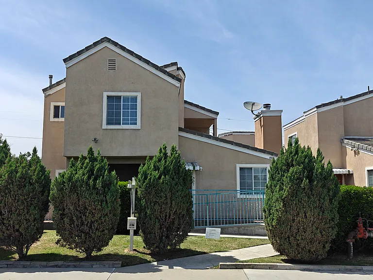 Exterior veiw from Mission Road