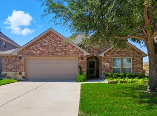 8633 Running River Ln, Fort Worth, TX 76131