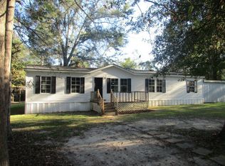 16 Zackery Ln, Poplarville, MS 39470