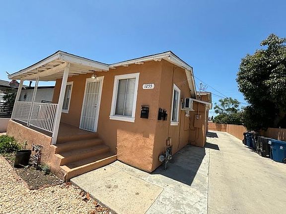 2nd image of 1255 S Sunol Dr