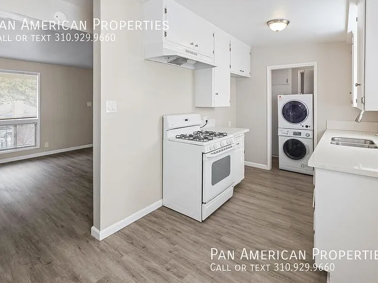 110 W Market St #7 — Photo 4