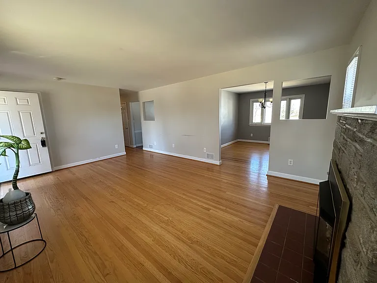 5118 Avoca Ave — Photo 4
