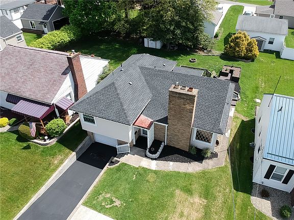 4th image of 512 Wood St