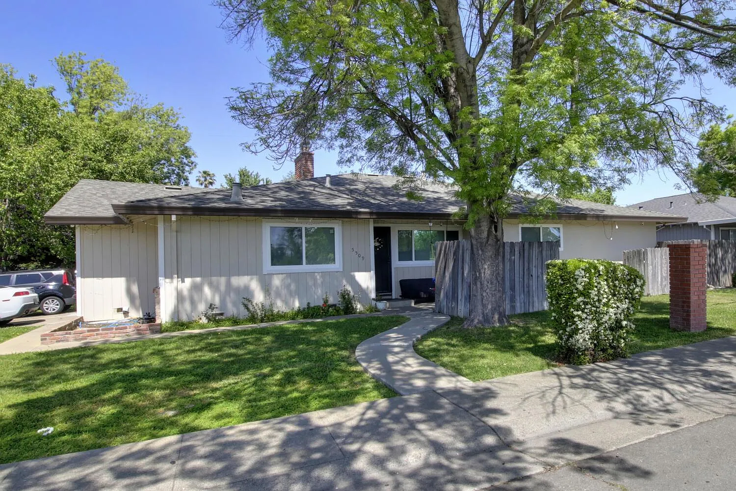 5509 Orange Ave photo 1