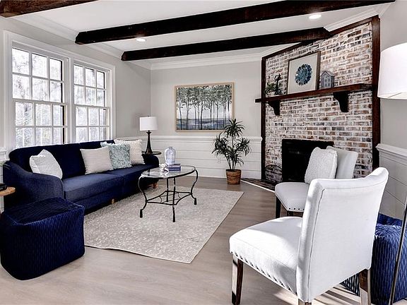 5th image of 100 Daingerfield Rd