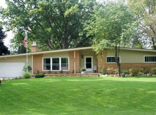4569 Oakwood Dr, Okemos, MI 48864