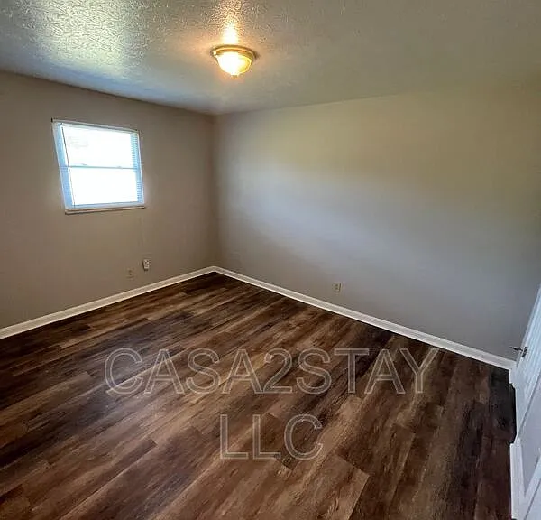 4915 Saddlebrook Ln #7 — Photo 4