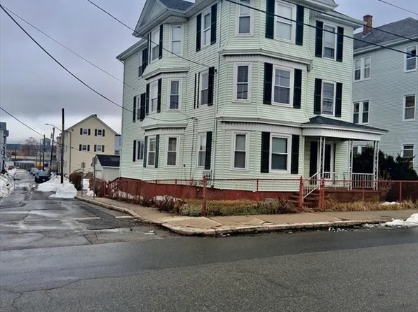 139 Quarry St, Fall River, MA 02723