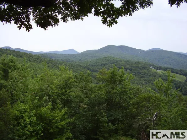 19 Cedar Creek Road, Glenville, NC 28736