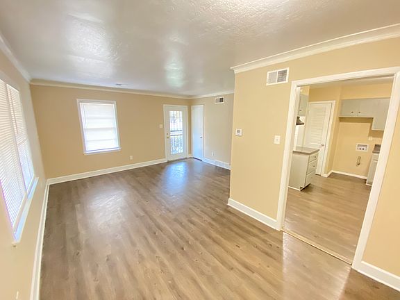 2nd image of 1275 Dogwood Dr
