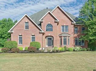 12 Riverwind Dr, Rexford, NY 12148