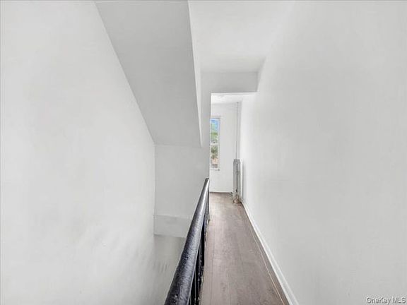 3rd image of 17 Lamartine Ave APT 3